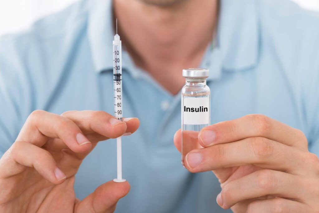 kiểm soát đường huyết bằng insulin